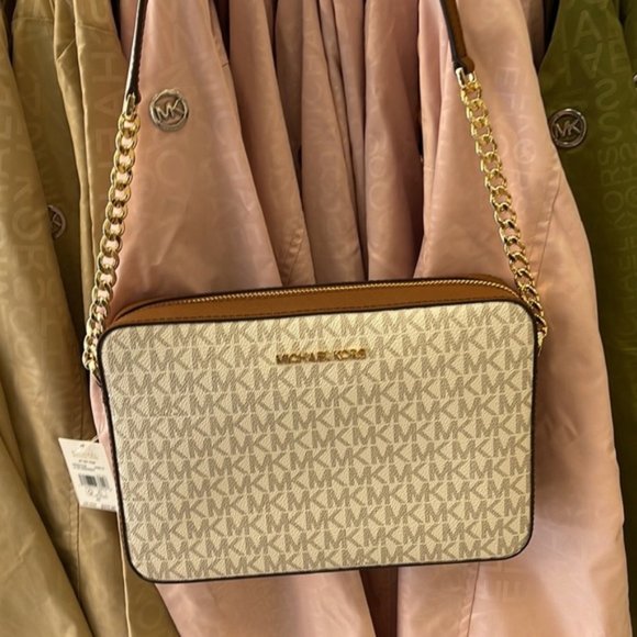 Michael Kors Jet Set Item Large East West Zip Crossbody Vanilla - Picture 1 of 16